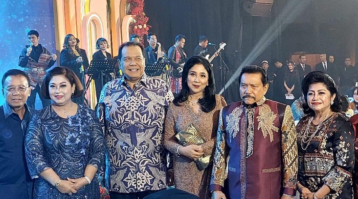 Hendropriyono di syukuran hari ulang tahun Anita Ratnasari Tanjung. (Dok. Istimewa)