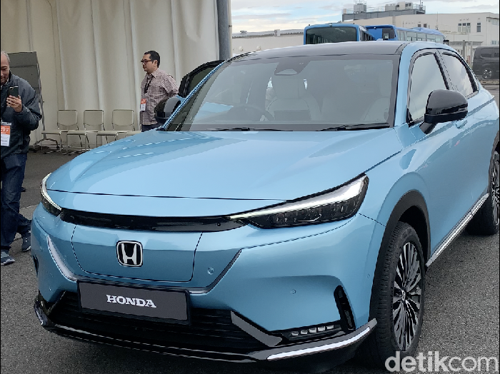 Mobil SUV listrik Honda e:Ny1. Wujudnya mirip Honda HR-V yang dijual di Indonesia