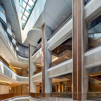 Jio World Plaza merupakan mall mewah pertama di Mumbai. Luasnya sekitar Rp  69.677 meter per segi dan memiliki empat lantai. Foto: Instagram/@jioworldplaza