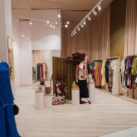 Kemewahan hadir lewat arsitektur dan desain interior bernilai seni tinggi. Struktur dari Jio World Plaza terinspirasi dari bunga lotus dan elemen alam lainnya. Foto: Instagram/@jioworldplaza