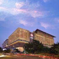 Nita Mukesh Ambani merupakan istri orang terkaya Asia, Mukesh Ambani. Pada 1 November 2023, dia membuka Jio World Plaza, sebuah mall mewah di Kota Mumbai, India. Foto: Instagram/@jioworldplaza