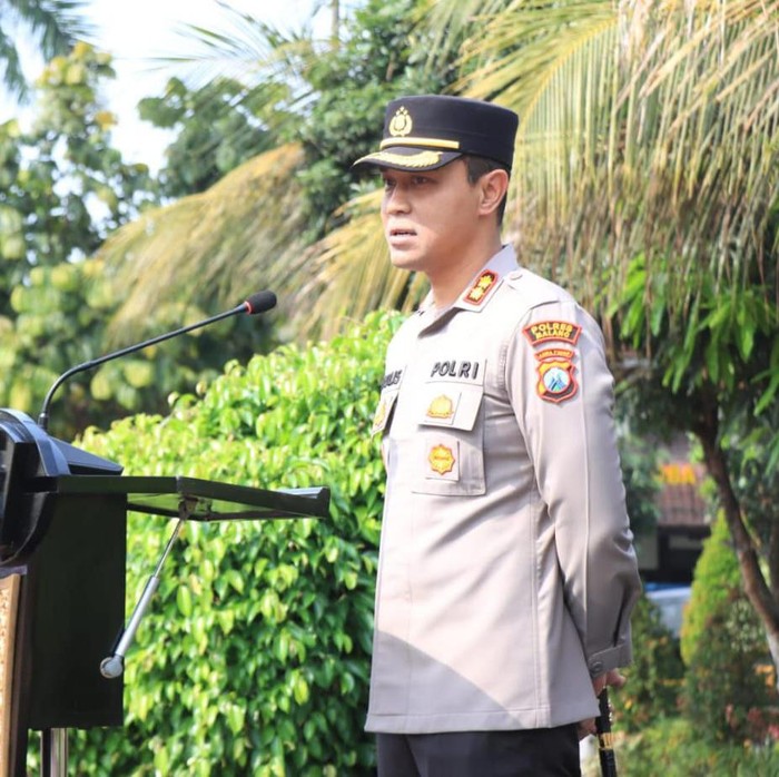Kapolres Malang AKBP Putu Kholis Aryana