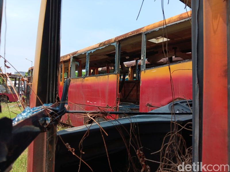 Kuburan TransJakarta