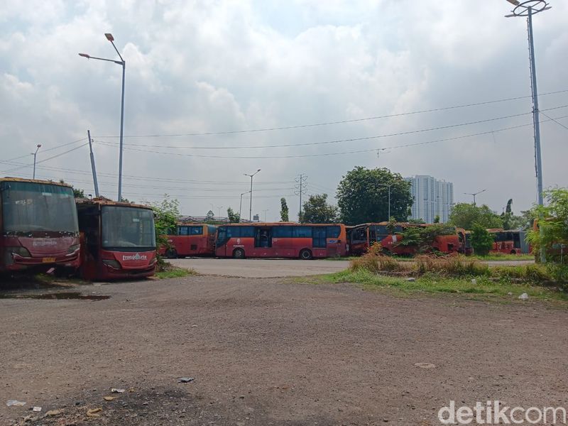 Kuburan TransJakarta