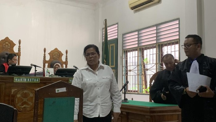 Mantan ketua Bawaslu Karo Eva Juliani Br Pandia