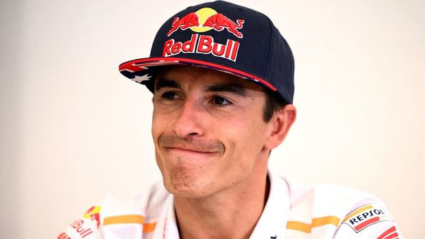 Repsol Honda's Spanish rider Marc Marquez speaks to media ahead of the MotoGP Australian Grand Prix at Phillip Island on October 19, 2023. (Photo by WILLIAM WEST / AFP) / -- IMAGE RESTRICTED TO EDITORIAL USE - STRICTLY NO COMMERCIAL USE --