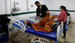 Melihat Kondisi Korban Luka Akibat Gempa di Nepal