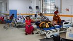 Melihat Kondisi Korban Luka Akibat Gempa di Nepal