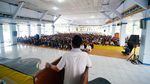Momen Zulhas Silaturahmi ke Dua Pesantren di Jatim