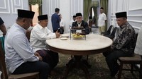 Saat berada di Ponpes Amanatul Ummah, Mojokerto, Jatim itu, Zulhas mengajak semua umat Muslim untuk membantu rakyat Palestina. Bantuan tersebut bisa dilakukan oleh semua orang, salah satunya dengan berdoa. Di Amanatul Ummah Zulhas di terima langsung oleh pimpinan ponpes Prof. Dr. KH. Asep Saifuddin Halim, M.A dan di pondok modern Ar-Risalah Ponorogo disambut pimpinan ponpes Kyai Muda Muhammad Azharullah.