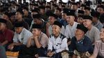 Momen Zulhas Silaturahmi ke Dua Pesantren di Jatim