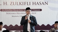 Ketua Umum PAN Zulkifli Hasan terus menyuarakan keadilan Palestina untuk bisa merdeka dari aksi teror oleh Israel. Karena itu, ia bersama PAN menggelar aksi perdamaian dengan menggalang dana bantuan yang akan disalurkan ke Palestina, khususnya jalur Gaza.