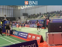 Ketat, Afrisal/Titis Lolos ke Babak Kedua BNI Sirnas Jakarta 2023