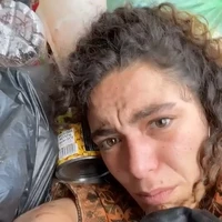 Wanita 27 tahun asal Israel itu menceritakan sambil menangis ketika mengingat bahwa ia menyaksikan pria bersenjata itu menembak dada David. Foto: dok. Instagram