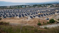 Ratusan unit rumah berdiri di salah satu kawasan hunian tetap (Huntap) tahap kedua di Kelurahan Tondo, Palu, Sulawesi Tengah, Minggu (5/11/2023). 