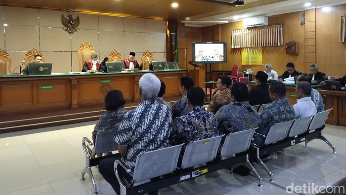 Pemeriksaan saksi sidang kasus korupsi BUMN PT Amarta Karya (AMKA) di Pengadilan Tipikor Bandung, Senin (6/11/2023).