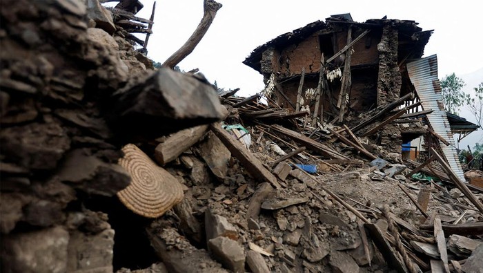 Penampakan Kerusakan Akibat Gempa di Nepal Gempa berkekuatan magnitudo (M) 5,6 mengguncang bagian barat Nepal, Sabtu (4/11/2023) lalu. Gempa itu mengakibatkan rumah-rumah warga di Jajarkot ambruk.
