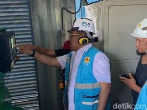 Warga Pulau Nikmati Listrik 24 Jam Lewat Program Kabaena Terang