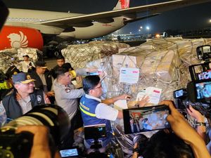 9 Delegasi Polri Kawal 26,5 Ton Bantuan Alkes hingga Tenda ke Palestina
