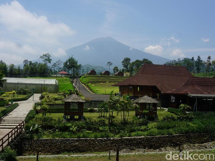 Potret DLAS Purbalingga, Wisata Lengkap di Lereng Gunung Slamet