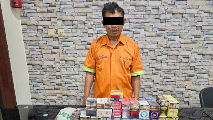 PR, Pembobol minimarket dan puluhan rokok yang dicurinya di Malang