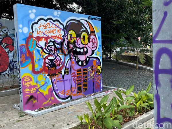 Warga Bandung Bebas Lakukan Vandalisme di Tempat Ini