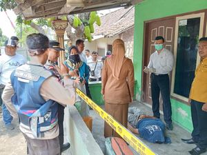 Pria Kediri Tewas di Teras Rumah Warga Diduga Overdosis Miras