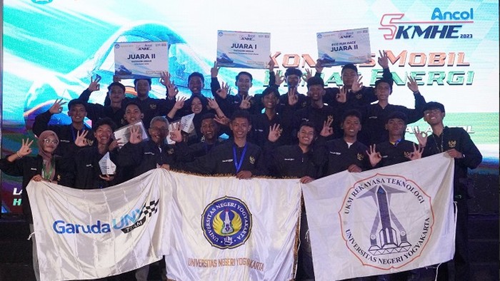 Tim Garuda UNY sabet juara di Kontes Mobil Hemat Energi (KMHE) 2023 di Jakarta.