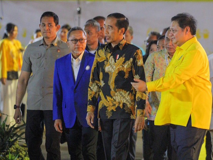 Airlangga Hartarto, Jokowi, dan Zulkifli Hasan.