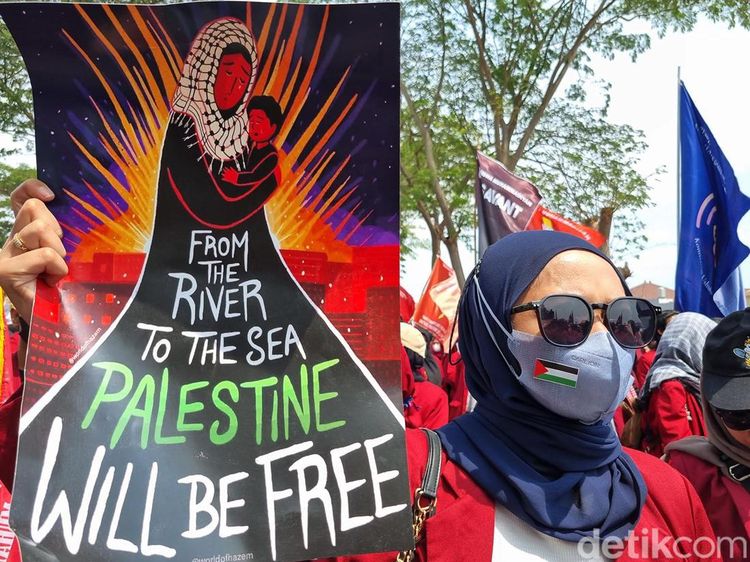 Potret Dukungan untuk Palestina dari Mahasiswa Surabaya
