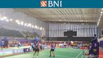 Foto: Aksi Pebulutangkis Muda di GOR UNJ dalam BNI Sirnas A 2023