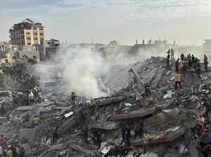 Cerita Warga Gaza soal Ngerinya Gempuran Rudal Israel