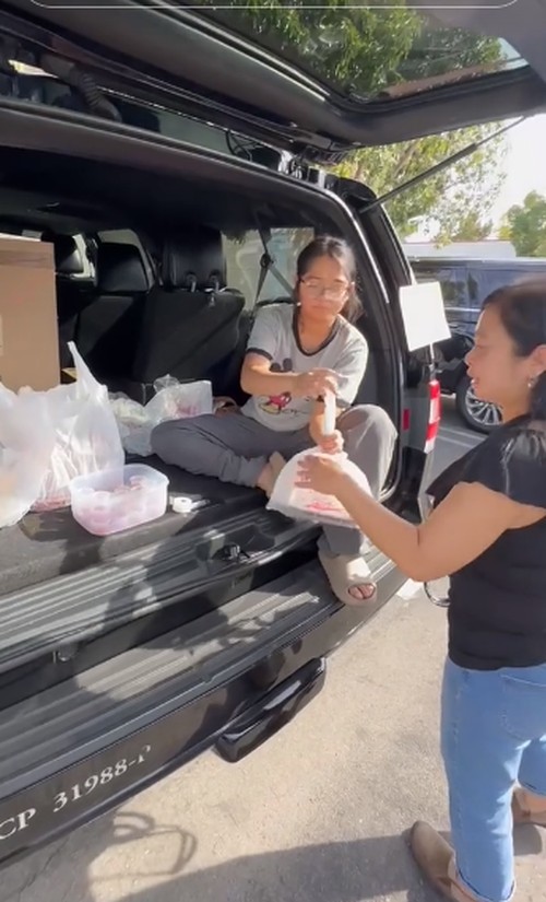Keren! Cinta Kuya Jualan Nasi Rames di Amerika Serikat