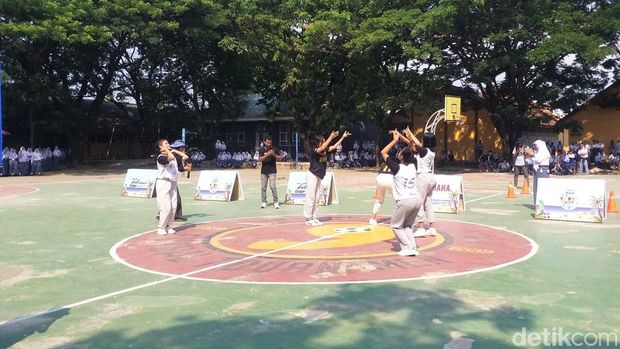 Classy Yamaha Youth Festival di SMAN 9 Makassar.