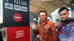 Ekspresi Ahok Usai Diperiksa 6,5 Jam Oleh KPK