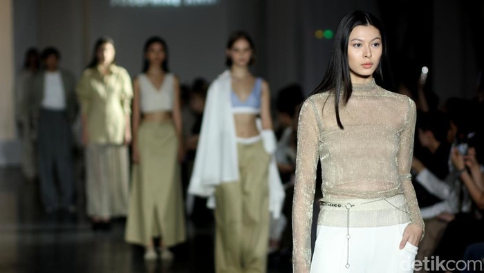 Fashion show Hian Tjen dan Josephin Anni