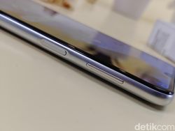 Menggenggam Samsung Galaxy M34, HP Baterai Besar Rp 4 Jutaan