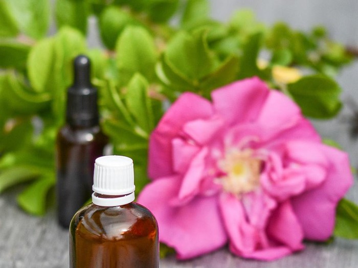 Minyak Karo Bukan Sekadar Obat Tradisional, Tapi Warisan Budaya