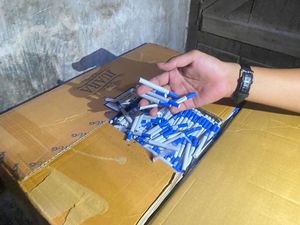 Penyelundupan 2,7 Juta Rokok Ilegal ke Kalbar Terbongkar, Nilai Capai Rp 4 M
