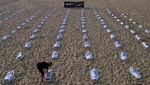 Kain Kafan Berjejer di Pantai Brasil, Hormati Anak-anak Korban Perang
