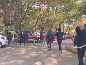 Fakta-fakta Kericuhan di UMI Makassar hingga 1 Mahasiswa Ditangkap
