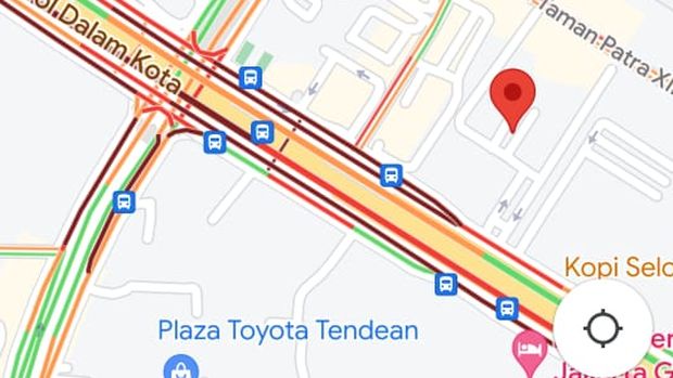 Lalin Jalan Gatot Subroto depan gedung Kemnaker, Selasa (7/11/2023) pukul 14.47 WIB macet