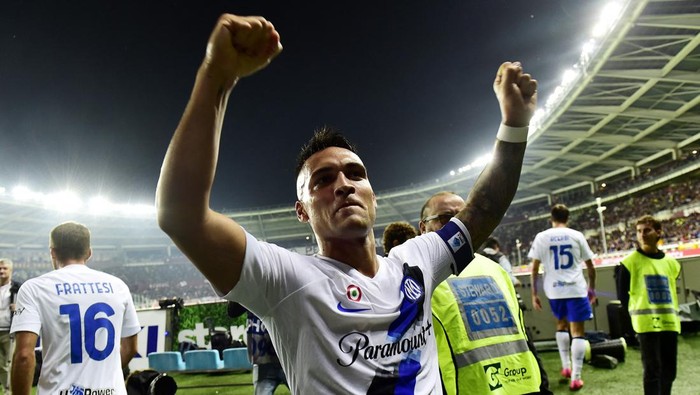 Soccer Football - Serie A - Torino v Inter Milan - Stadio Olimpico Grande Torino, Turin, Italy - October 21, 2023 Inter Milans Lautaro Martinez celebrates scoring their second goal REUTERS/Massimo Pinca