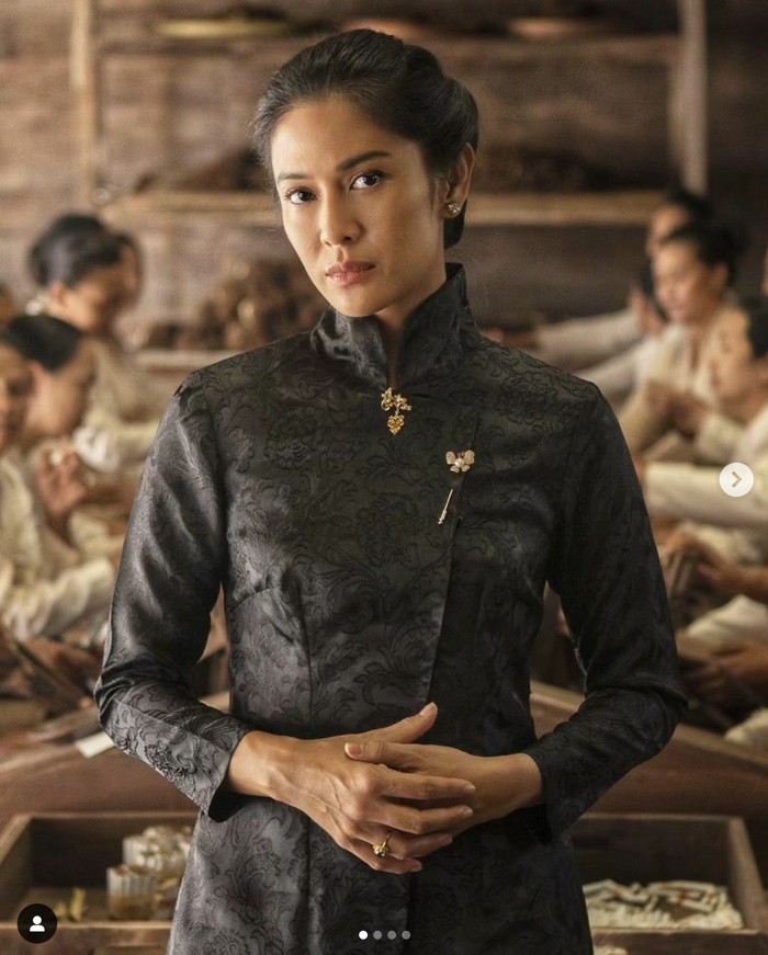 Model Kebaya Pemain Gadis Kretek, Dian Sastrowardoyo Hingga Sheila Dara