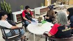 Momen Kuasa Hukum HKP Datangi Kantor Wali Kota Tangsel