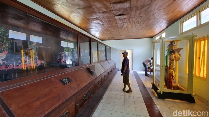 Suasana di ruang pamer Museum Wayang Kekayon, Banguntapan, Bantul, Selasa (7/11/2023).
