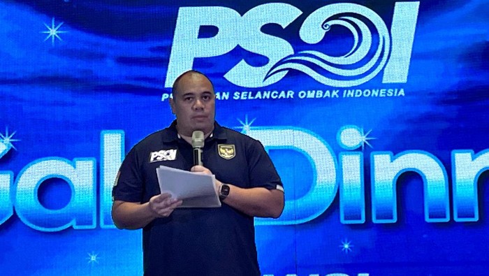 PB PSOI Gandeng Pemerintah Daerah untuk Helat Ajang Selancar PB PSOI ingin menggandeng pemerintah daerah untuk menghelat ajang selancar. Indonesia memiliki banyak spot unik yang tersebar dari Sumatera hingga Papua.
