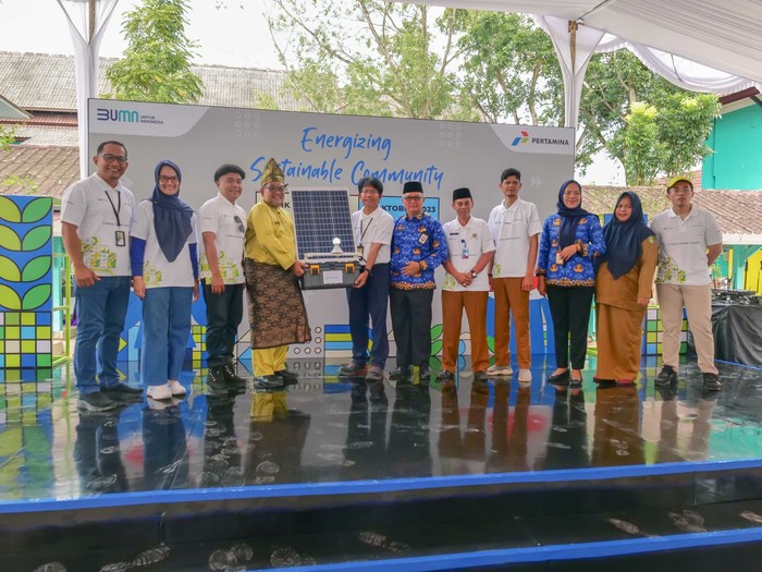 Pertamina bersama Subholding Refining & Petrochemical, PT Kilang Pertamina Internasional (PT KPI) Unit Dumai menggelar program Tanggung Jawab Sosial dan Lingkungan (TJSL) yang bernama Sekolah Energi Berdikari (SEB).