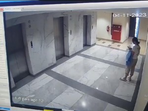 Momen CCTV Rekam Penampakan Terakhir Mahasiswi FKH Unair Sebelum Tewas