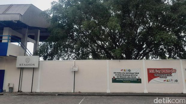 Stadion Universitas Sebelas Maret (UNS) Solo.